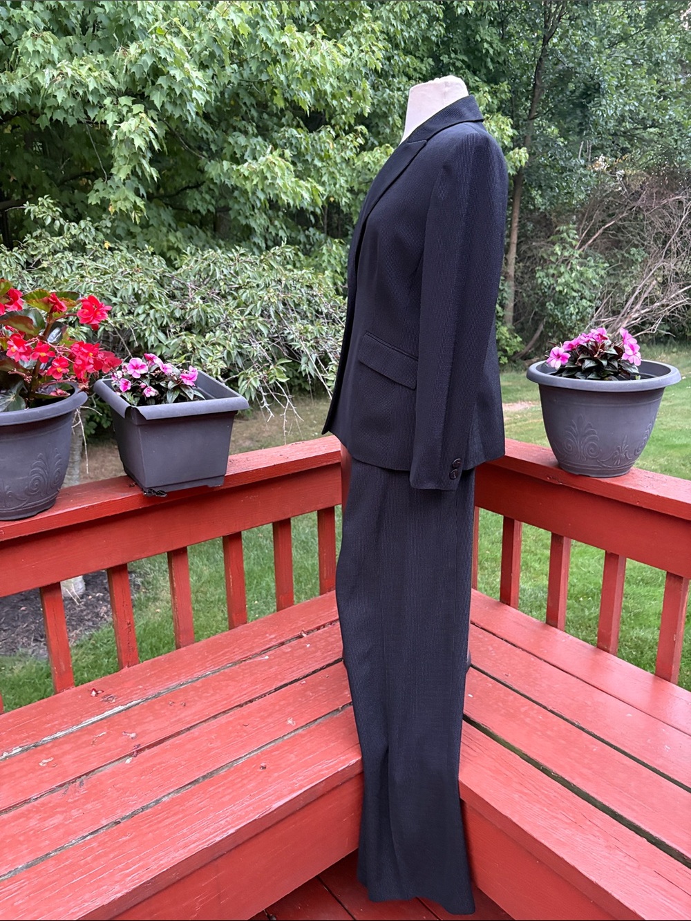 NWOT ladies Kasper Pinstripe Pantsuit - Picture 4 of 12